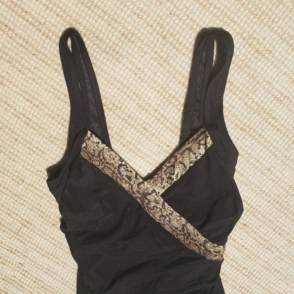 NWT Maxine of hollywood black one piece swimsuit - size 12 - Picture 5 of 6